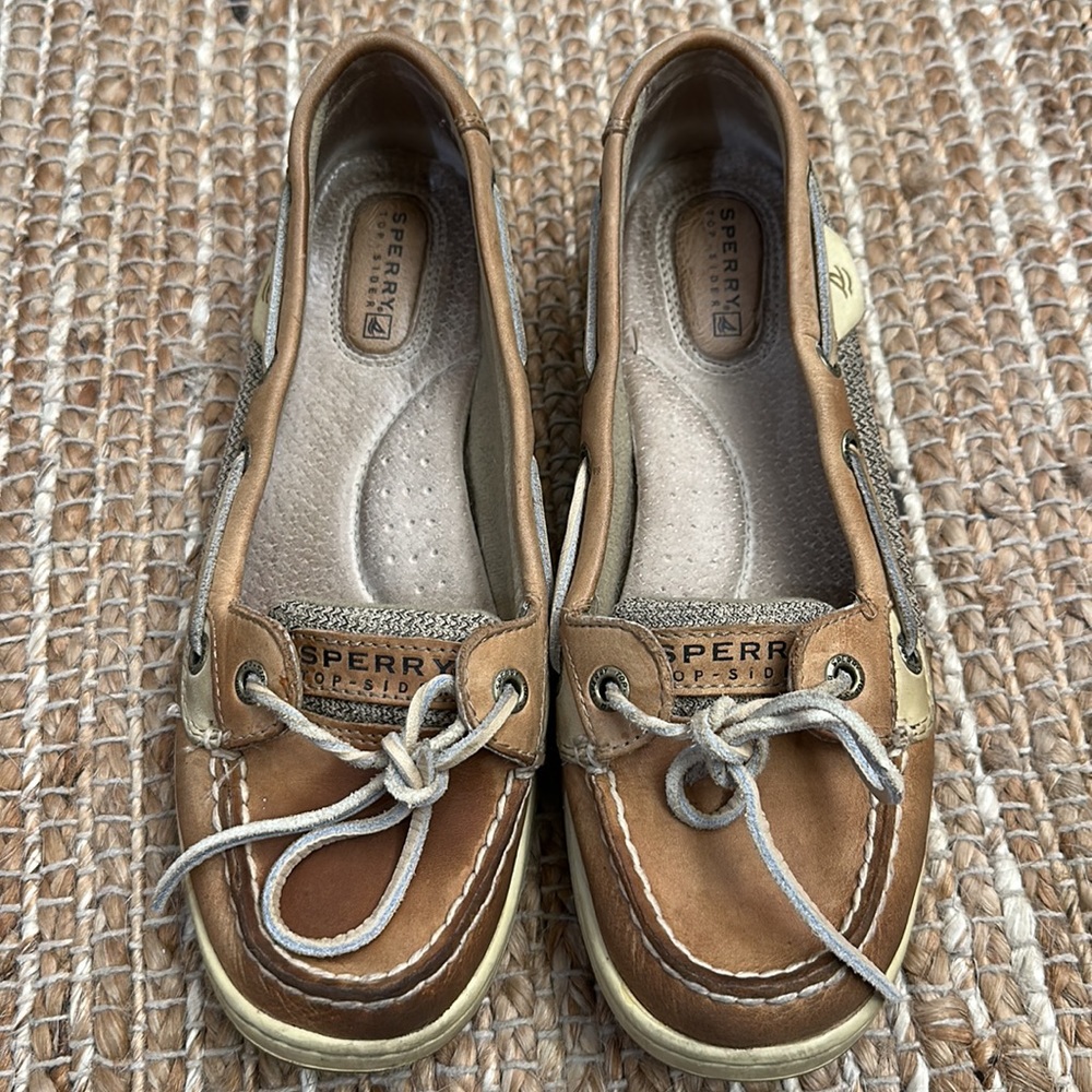 Sperry Topsider boat shoes
